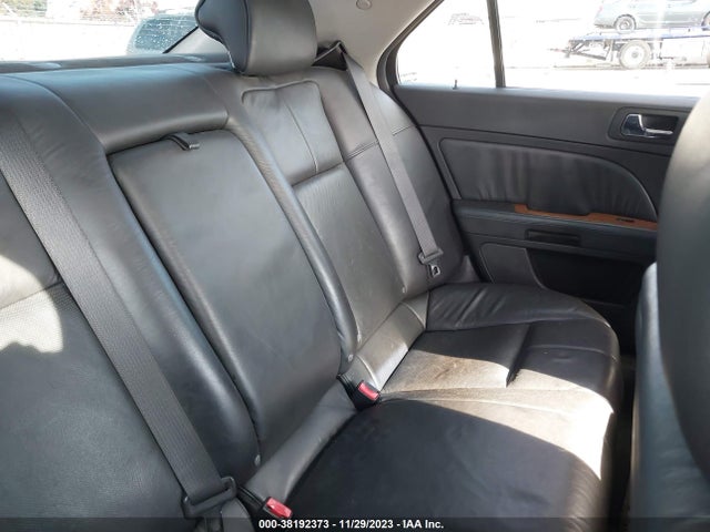 2008 CADILLAC STS V8 VIN: 1G6DC67AX80108800