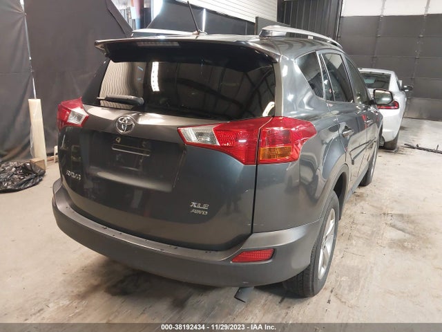 Toyota Rav4 Xle 2015 JTMRFREV7FD165835 Image 4