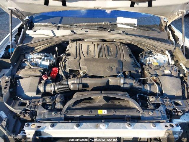 2017 JAGUAR F-PACE SADCP2BV6HA060386 Photo 9