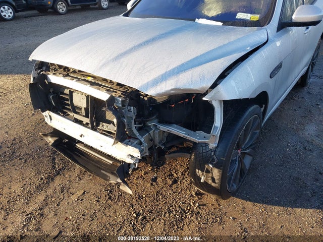 2017 JAGUAR F-PACE SADCP2BV6HA060386 Photo 5