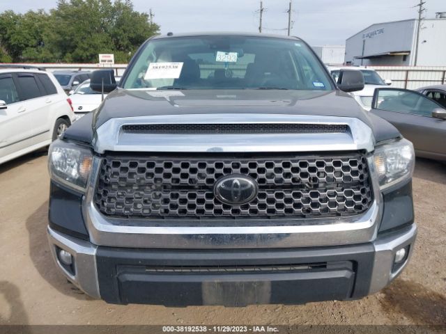5TFEM5F18JX128504 Toyota Tundra Sr5 4.6l V8