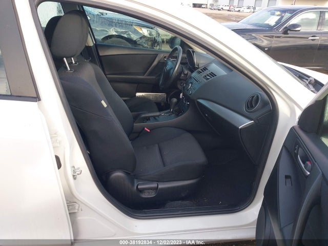 Продажа на аукционе авто 2012 Mazda Mazda3 I Sport, vin: JM1BL1UF8C1500717, номер лота: 38192834