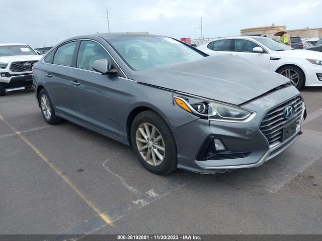 2018 5NPE24AF4JH628464 main image