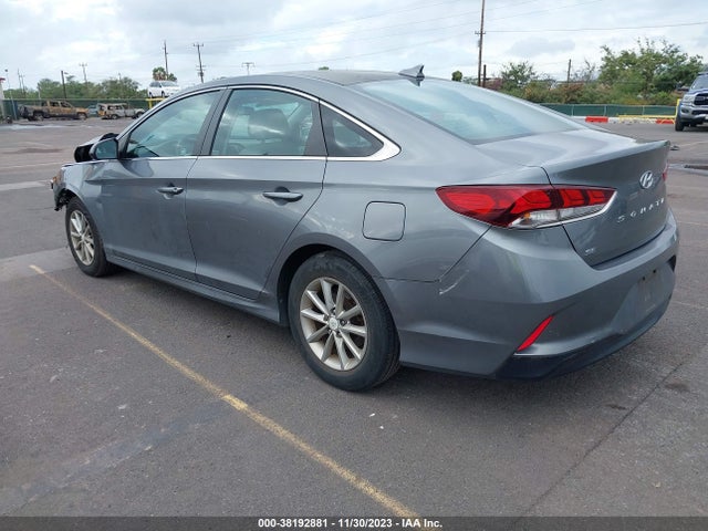 Hyundai SONATA SE 2018 5NPE24AF4JH628464 Image 3