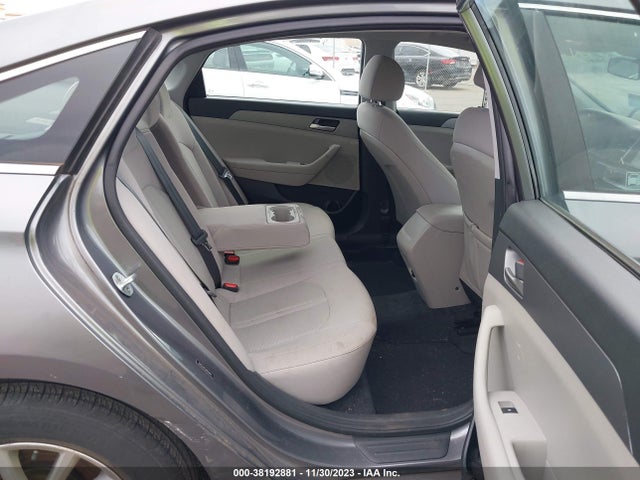 Hyundai SONATA SE 2018 5NPE24AF4JH628464 Image 8