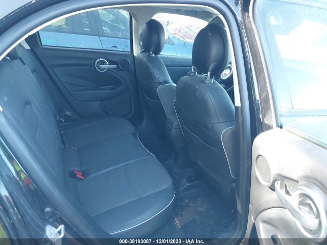 2017 FIAT 500X ZFBCFXCB1HP532266 Photo 7