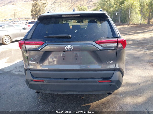2019 TOYOTA RAV4 XLE VIN: 2T3W1RFVXKW024092