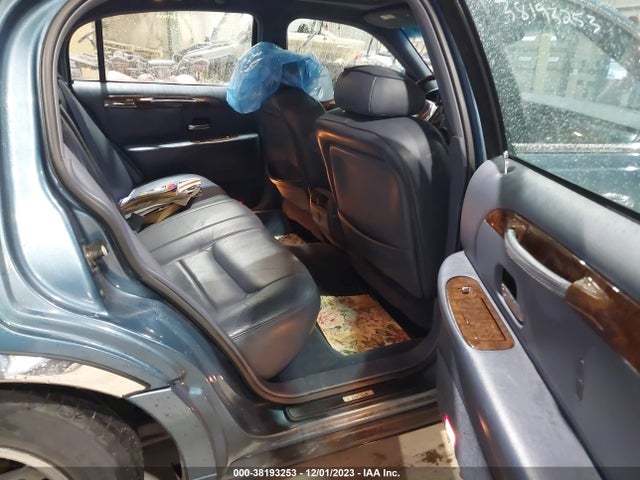 2001 LINCOLN TOWN CAR SIGNATURE VIN: 1LNHM82W91Y661886