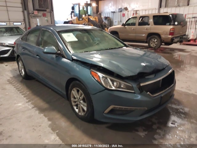 2015 HYUNDAI SONATA SE VIN: 5NPE24AF9FH154180