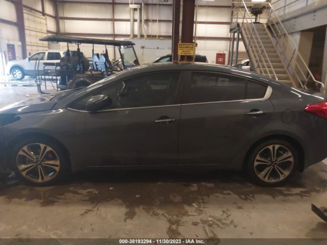 KNAFZ4A86E5102700 KIA FORTE EX