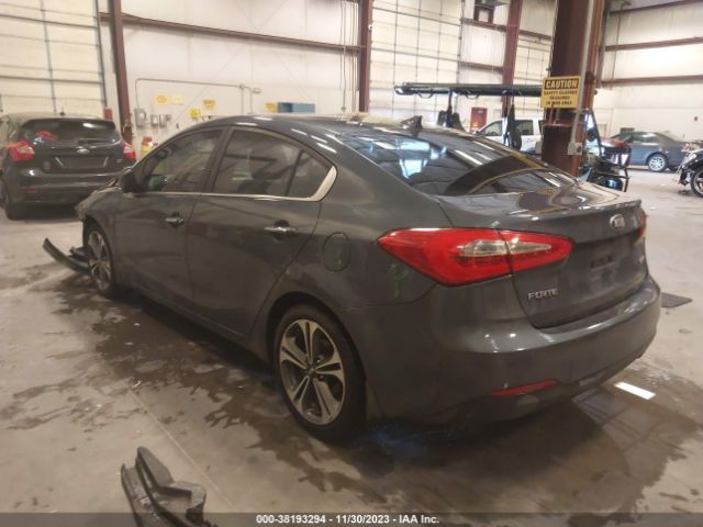 KNAFZ4A86E5102700 KIA FORTE EX