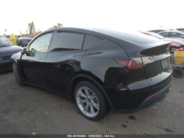 2022 TESLA MODEL Y 7SAYGDEE2NA022536 Photo 2