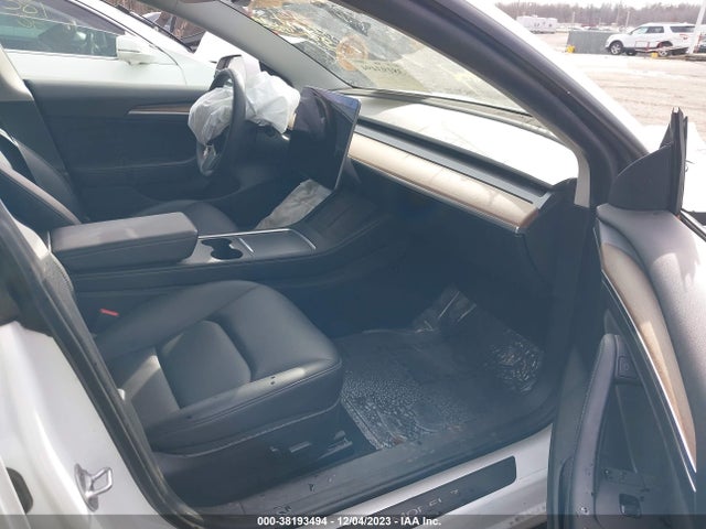 Tesla Model 3 Rear-wheel Drive 2022 5YJ3E1EA5NF114977 Image 5