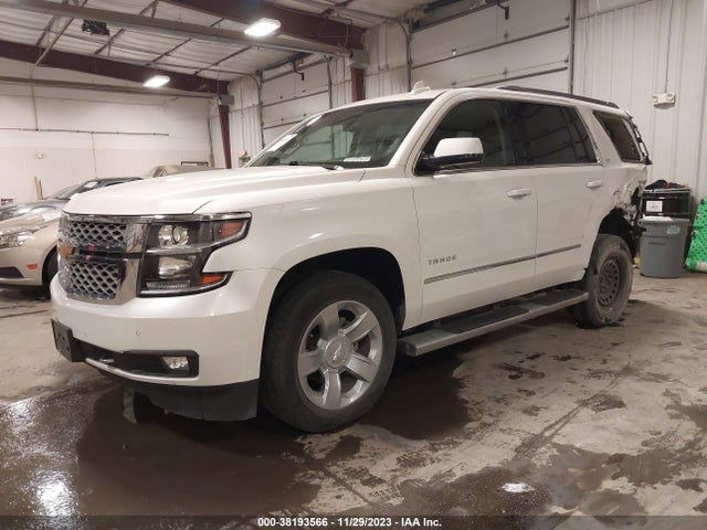 Chevrolet Tahoe Lt 2017 1GNSKBKC4HR343527 Image 2