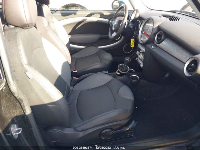 2010 MINI COOPER S WMWMF7C53ATZ70180 Photo 4