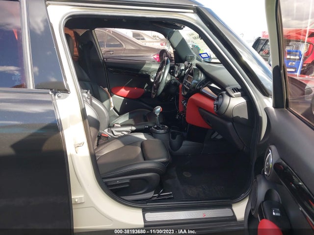 2016 MINI HARDTOP WMWXU3C52G2D28031 Photo 4