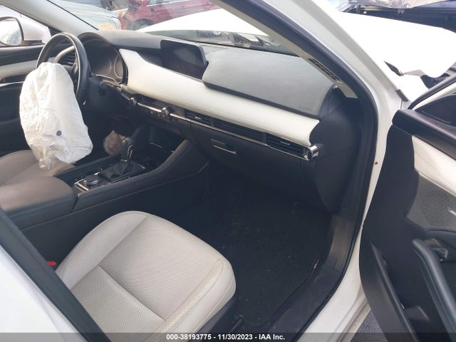 2019 MAZDA MAZDA3 PREMIUM PACKAGE VIN: 3MZBPAEM2KM102175