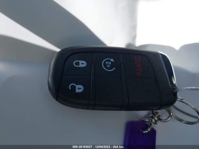 Jeep Renegade Limited 2016 ZACCJADT4GPE11894 Image 11