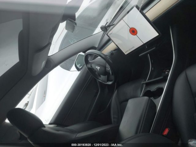 5YJ3E1EB1KF361613 Tesla MODEL 3