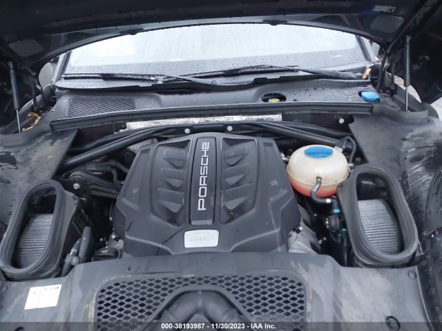 2016 PORSCHE MACAN WP1AB2A52GLB54348 Photo 9