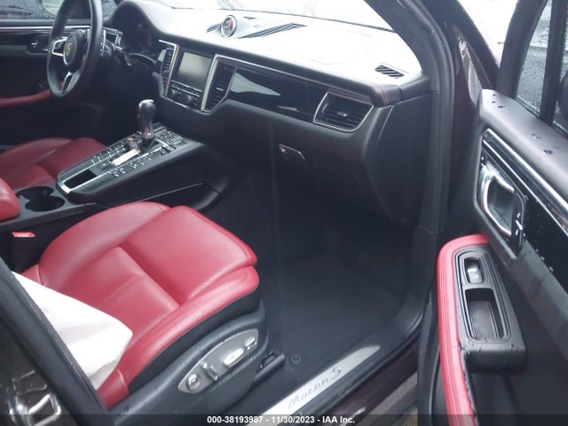 2016 PORSCHE MACAN WP1AB2A52GLB54348 Photo 4