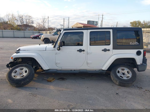 2014 JEEP WRANGLER UNLIMITED SAHARA VIN: 1C4BJWEG6EL261864