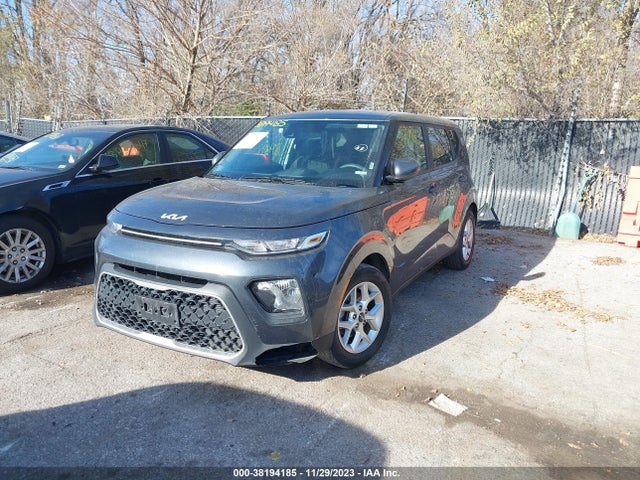 2022 Kia Soul Lx მანქანა იყიდება აუქციონზე, vin: KNDJ23AU0N7826136, აუქციონის ნომერი: 38194185