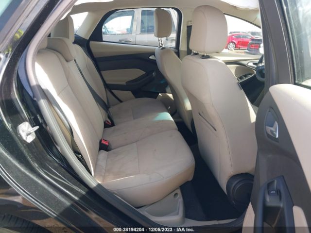 1FADP3K23FL248267 Ford FOCUS SE