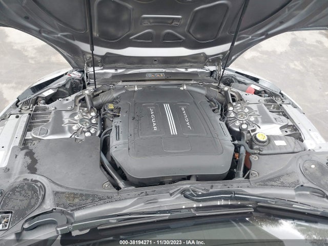 2017 JAGUAR F-TYPE SAJWA6AT6H8K44267 Photo 9