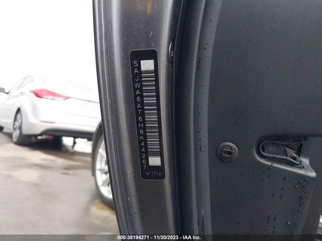 2017 JAGUAR F-TYPE SAJWA6AT6H8K44267 Photo 8