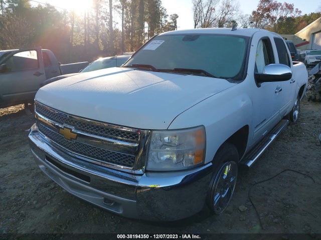 2013 CHEVROLET SILVERADO 1500 LT VIN: 3GCPCSE02DG129577