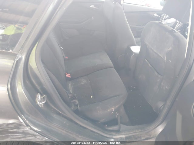 2018 FORD FOCUS SE VIN: 1FADP3K23JL282900