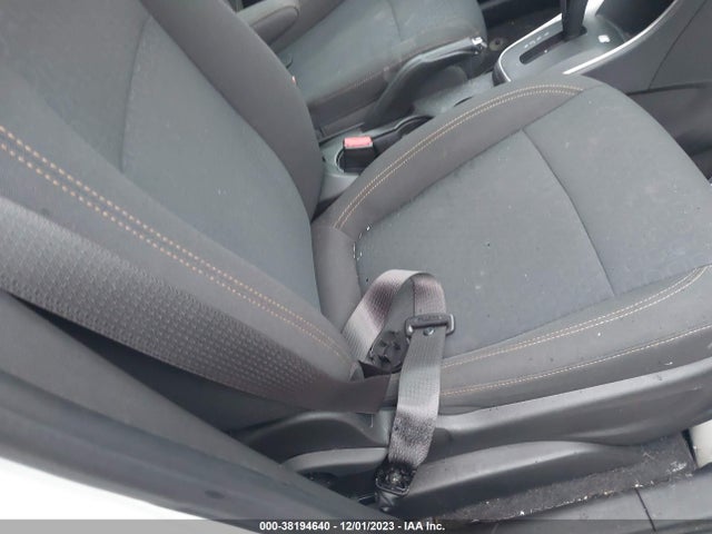 Chevrolet TRAX LS 2018 KL7CJKSB8JB627309 Image 5