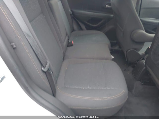 Chevrolet TRAX LS 2018 KL7CJKSB8JB627309 Image 8
