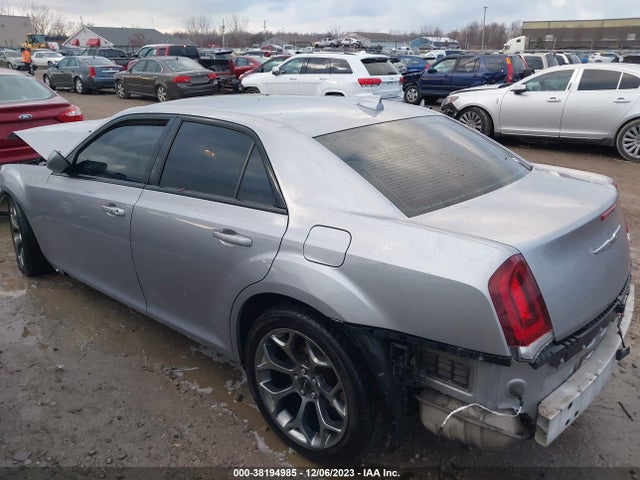 Chrysler 300 300s 2018 2C3CCABG1JH152620 Image 15
