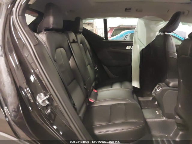 YV4L12UX0P2027000 Volvo Xc40 B5 Ultimate Dark Theme