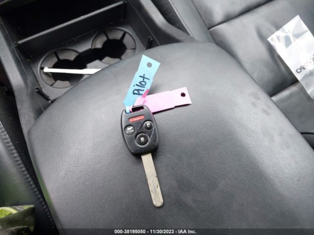 5FNYF4H98FB007221 Honda Pilot Touring