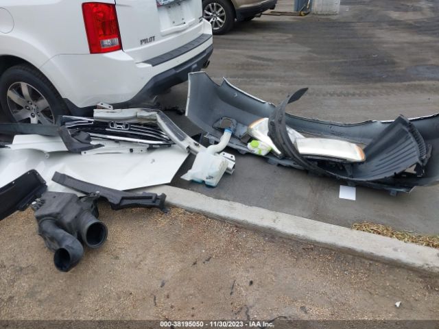 5FNYF4H98FB007221 Honda Pilot Touring