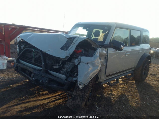 Ford Bronco First Edition 2021 1FMEE5EP2MLA41112 Image 2