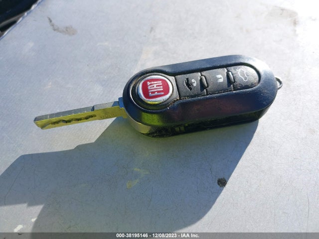 2013 FIAT 500 3C3CFFARXDT652164 Photo 10