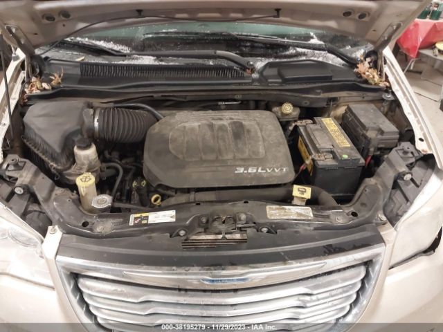 2C4RC1CG3ER304112 Chrysler Town & Country Touring-l