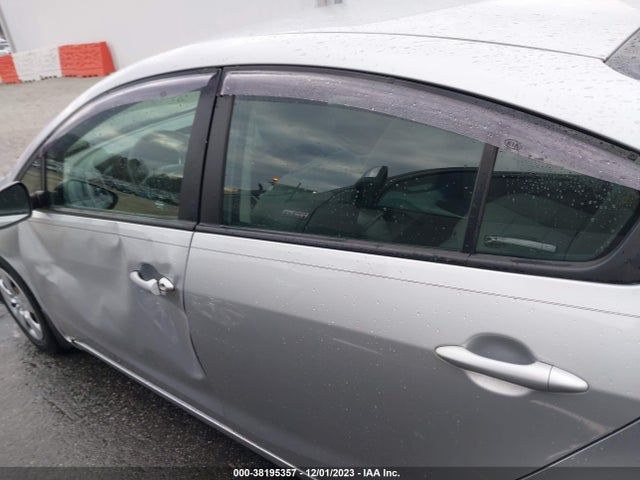 2015 KIA FORTE LX VIN: KNAFK4A69F5373643