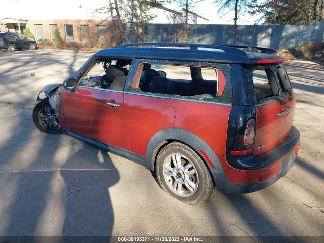 2014 MINI CLUBMAN WMWZF3C53ET571368 Photo 2