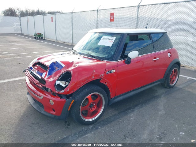 2005 MINI COOPER S WMWRE33565TL14661 Photo 1