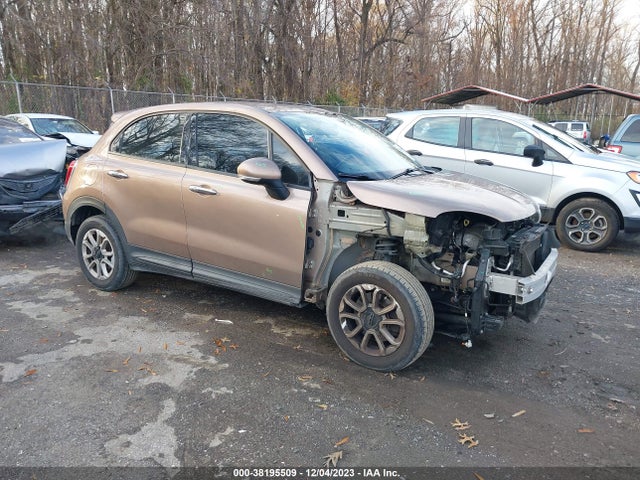 2017 FIAT 500X ZFBCFXAB2HP605101 Photo 0