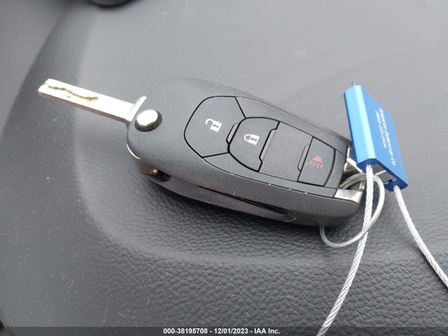 Chevrolet TRAX LS 2019 3GNCJKSB1KL117684 Image 11