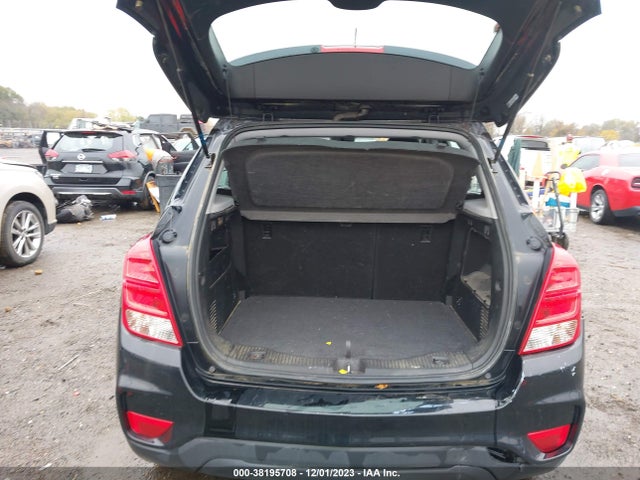 Chevrolet TRAX LS 2019 3GNCJKSB1KL117684 Image 8