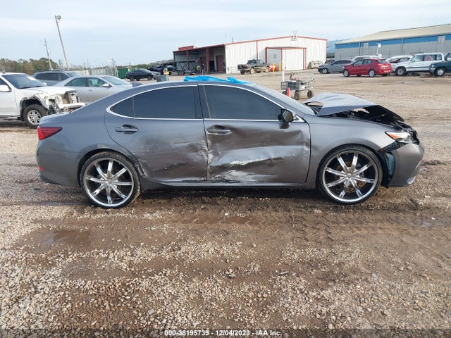 Lexus ES 350 2016 58ABK1GGXGU003295 Image 12