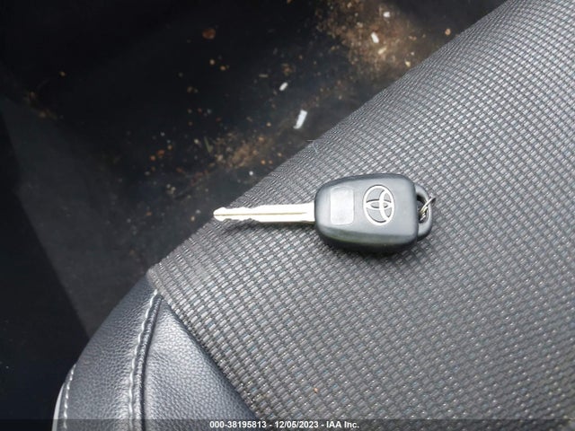 2014 TOYOTA COROLLA S PLUS VIN: 2T1BURHE5EC039231