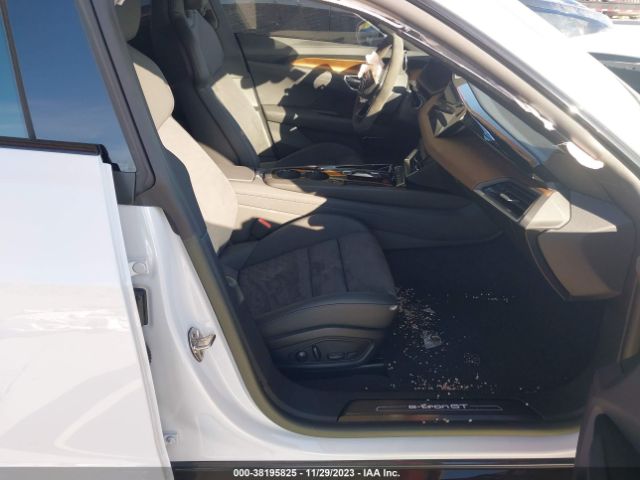 2023 AUDI E-TRON GT WAUDJBFW0P7002657 Photo 4